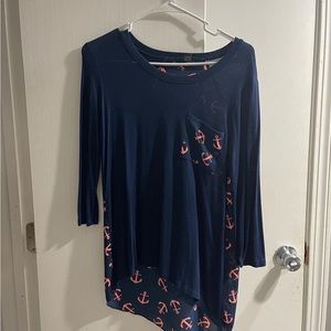 Business casual shirt, medium